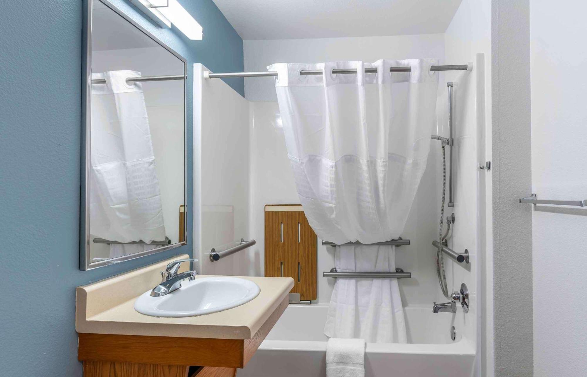 Extended Stay America Select Suites - Louisville - South Lynnview Buitenkant foto